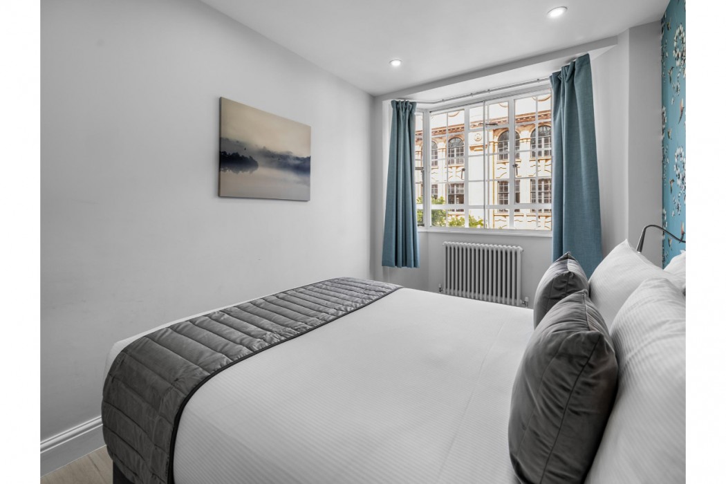 Chelsea Cloisters Serviced Apartments 58/121