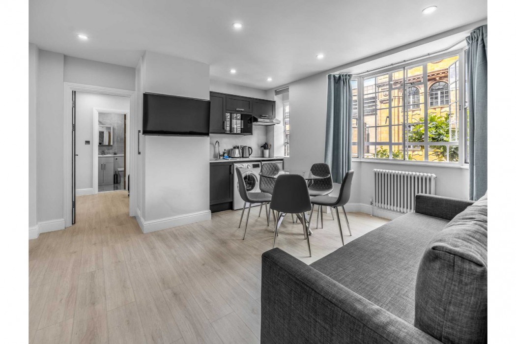Chelsea Cloisters Serviced Apartments 70/121