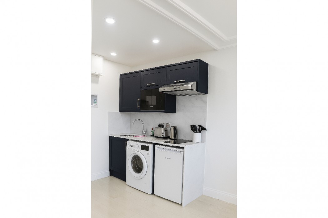 Chelsea Cloisters Serviced Apartments 52/121