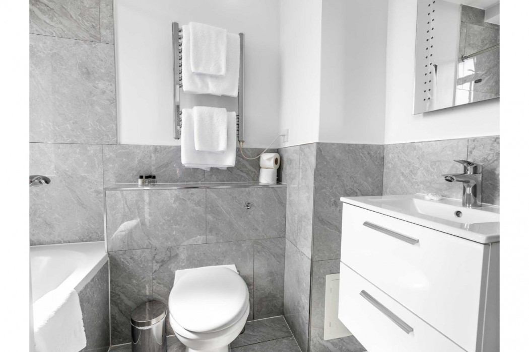 Chelsea Cloisters Serviced Apartments 38/121