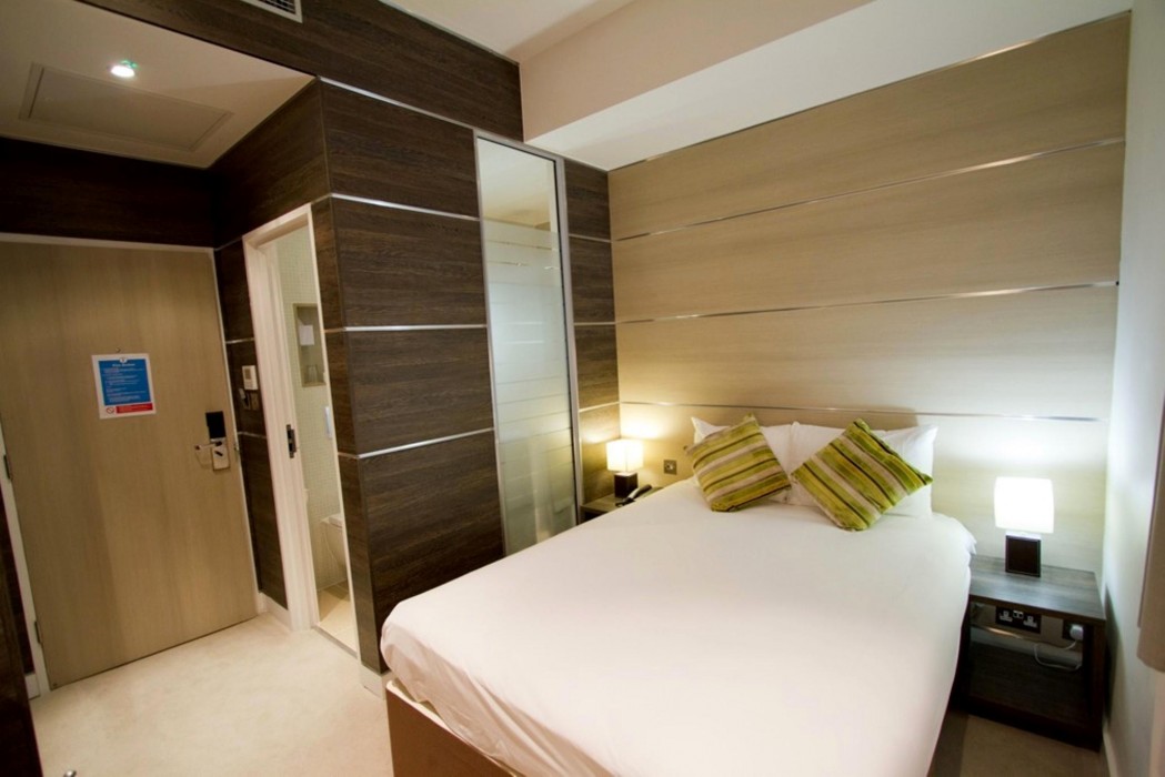 The Wesley Hotel London 20/75