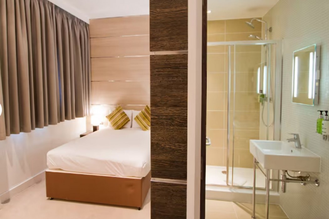 The Wesley Hotel London 45/75
