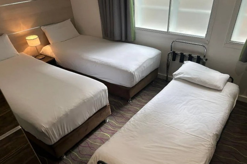 The Wesley Hotel London 41/75