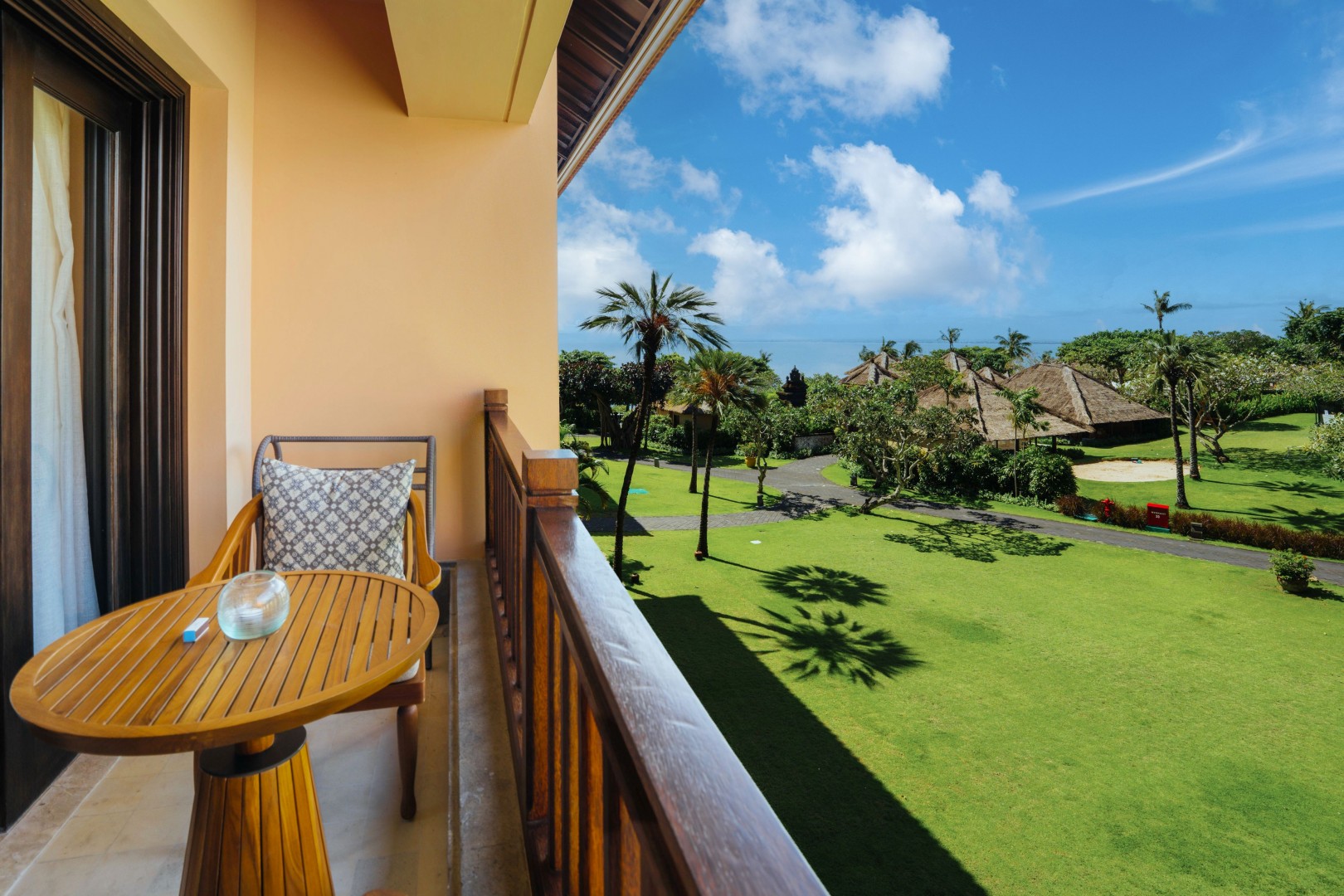 Jimbaran Bay Room، AYANA Resort Bali 9/10