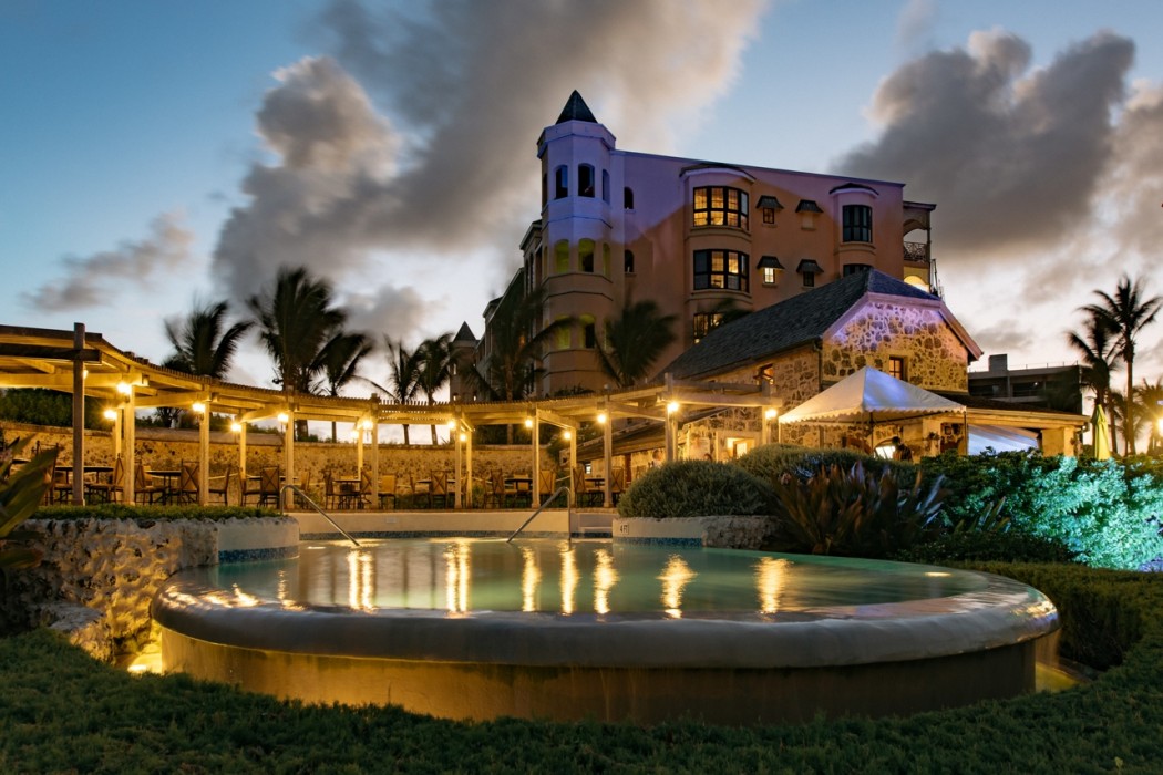 The Crane Resort in Diamond Valley