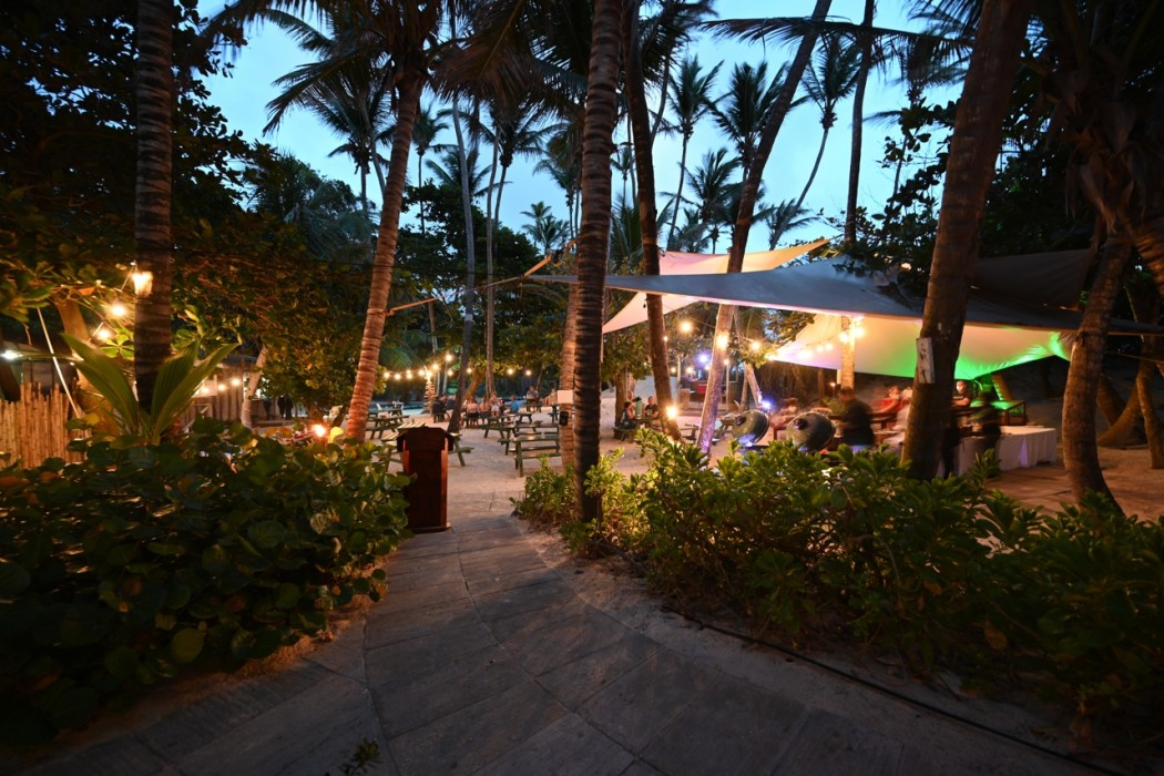 The Crane Resort 27/34