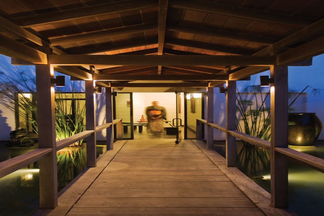 The Crane Resort 26/34