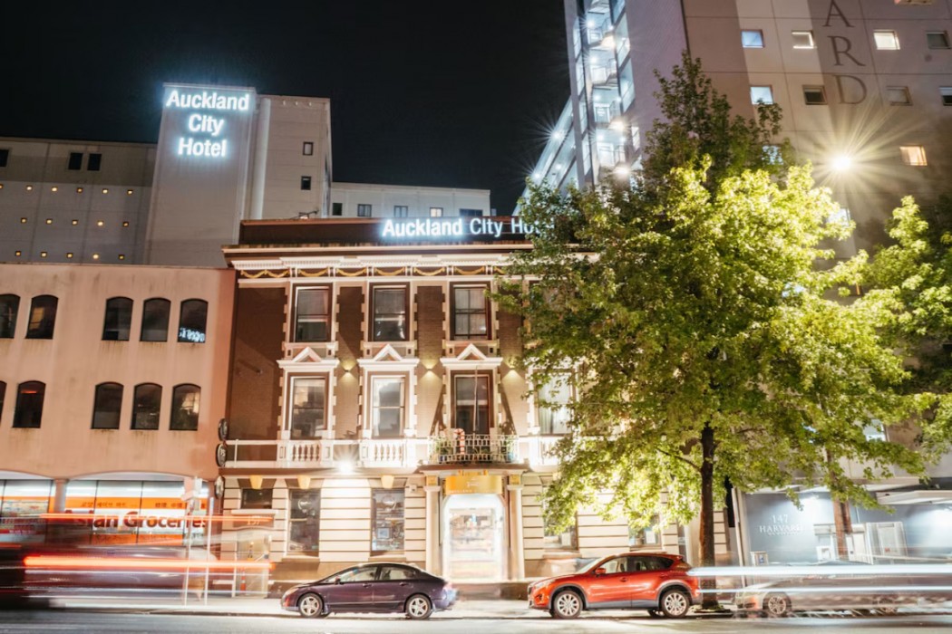 Auckland City Hotel 2/71
