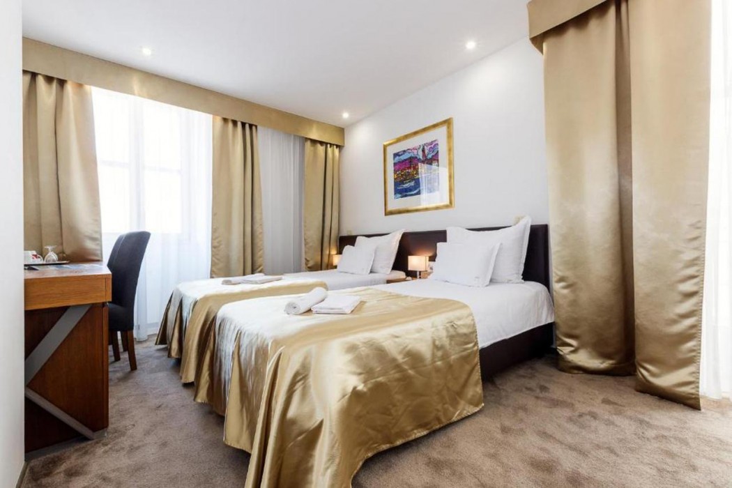 Hotel Marul 27/80