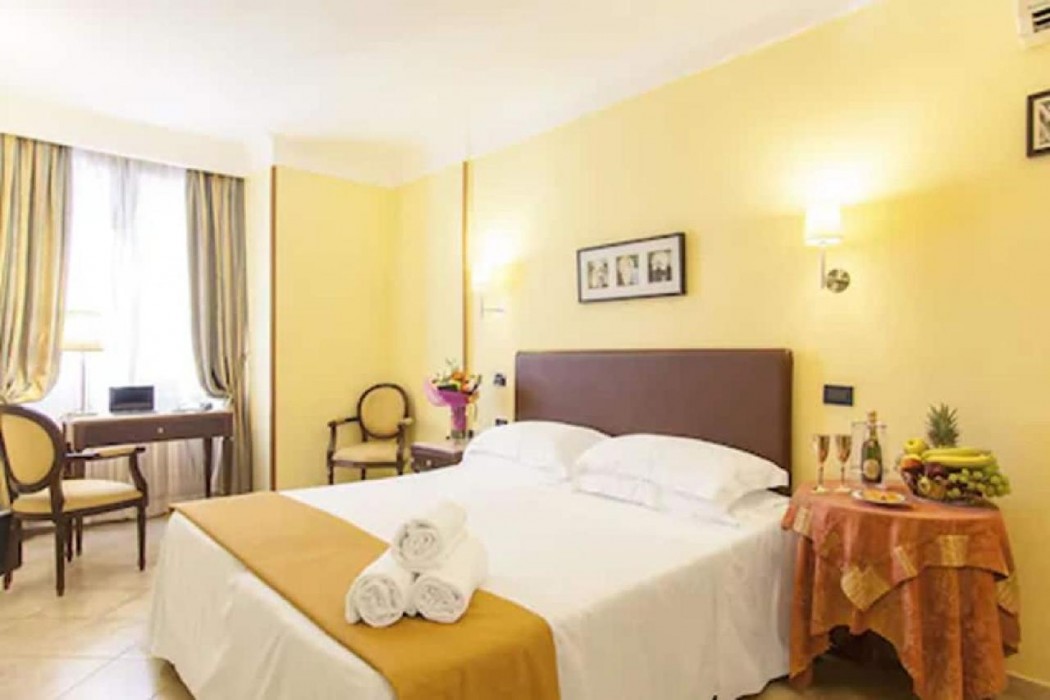 Tuscolana Hotel 6/16