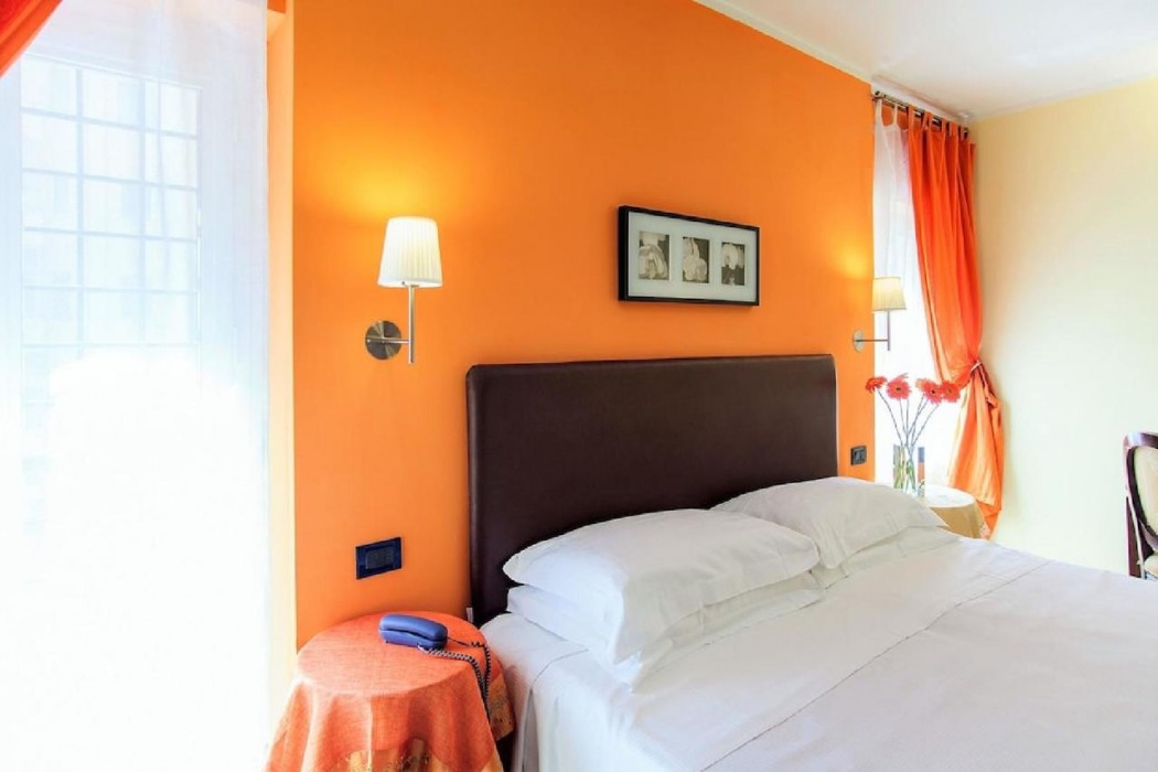 Tuscolana Hotel 7/16