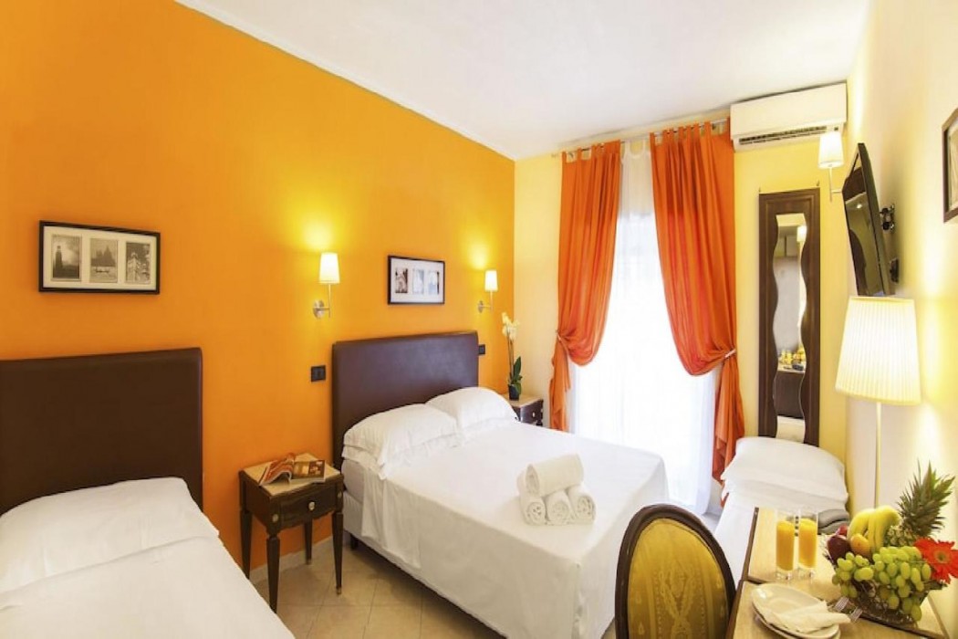 Tuscolana Hotel 8/16