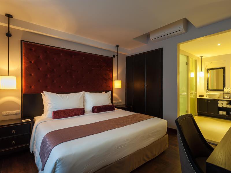 Emerald Chamber Deluxe Room