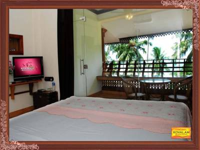 KOVALAM BEACH HOTEL 8/36