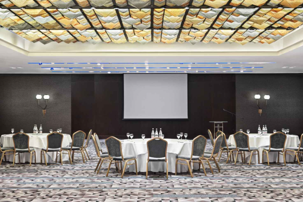 Metropol Palace Hotel 12/18
