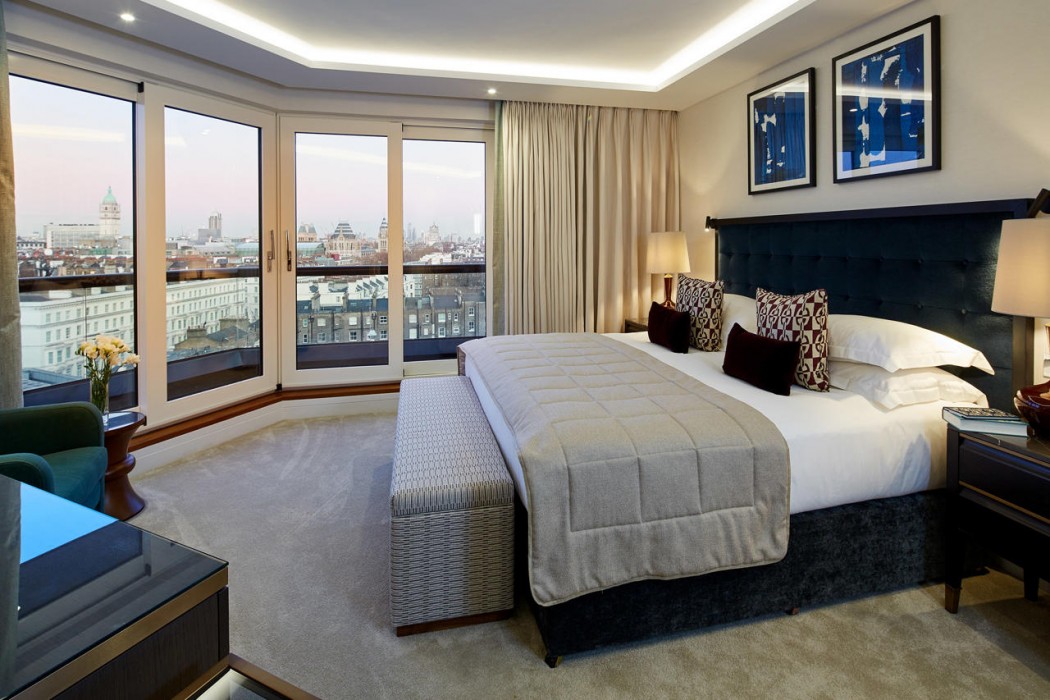 Room at Cheval Gloucester Park, LONDON