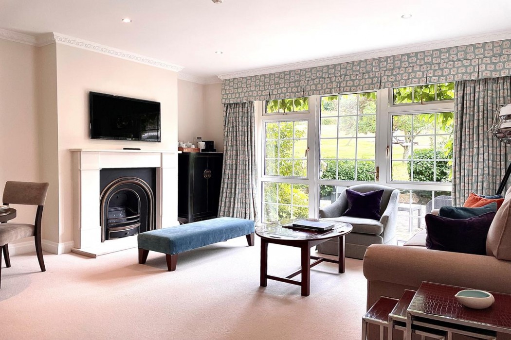Longueville Manor 16/69