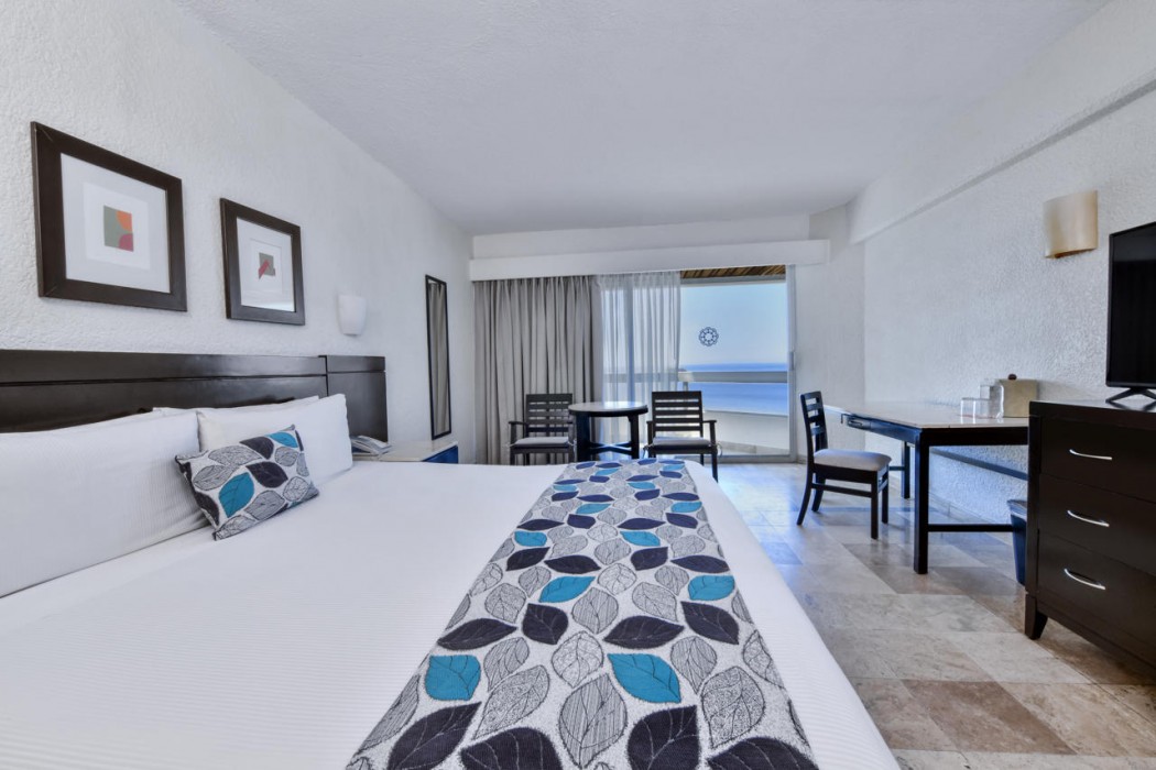 Krystal Ixtapa All Inclusive 16/76