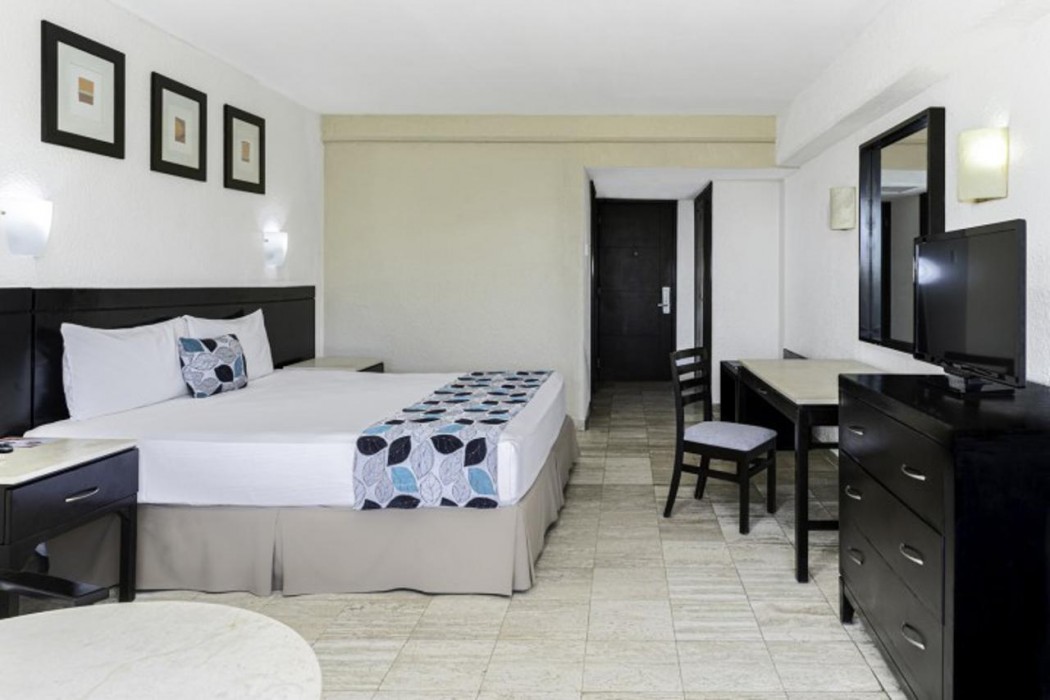 Krystal Ixtapa All Inclusive 14/76