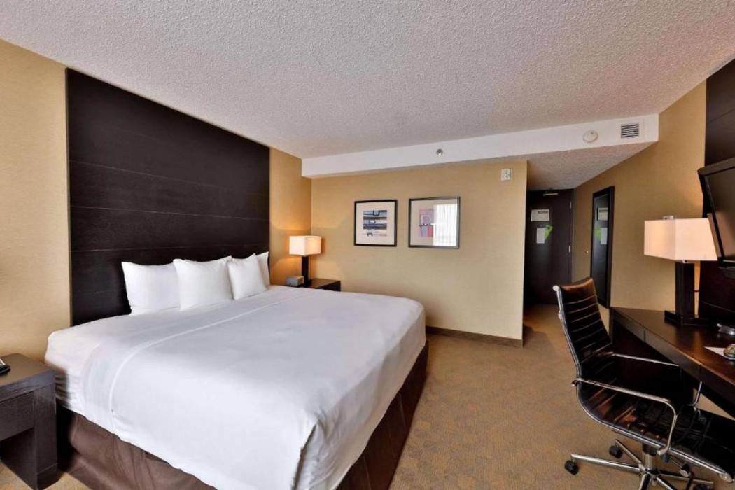 Radisson Hotel & Convention Center Edmonton 15/59