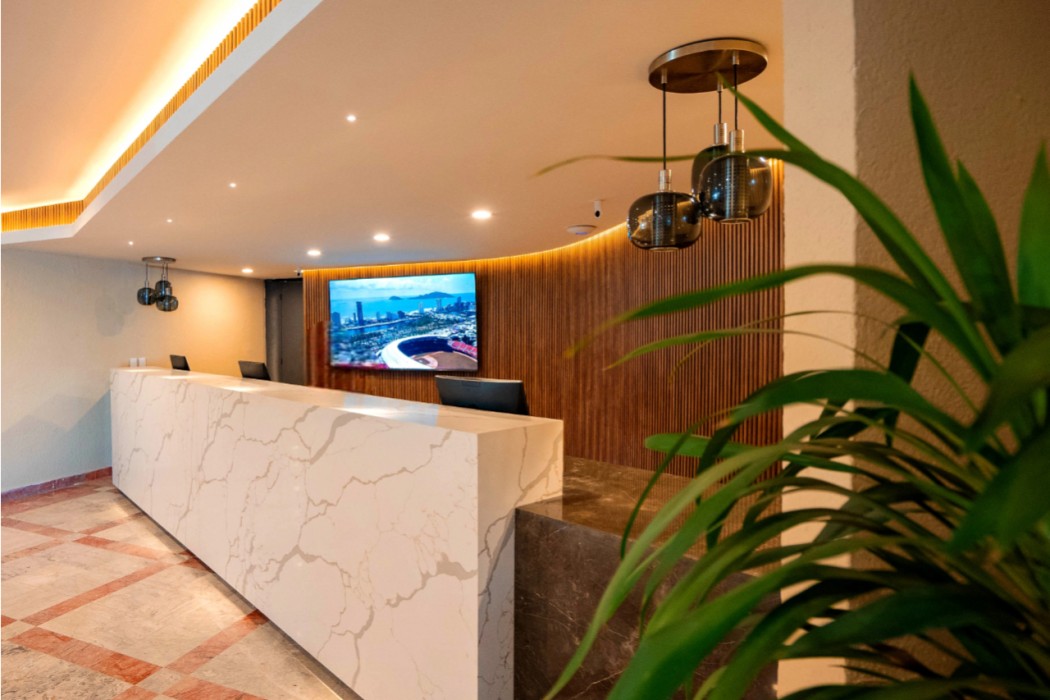Sunset Palace Beach Hotel 7/51