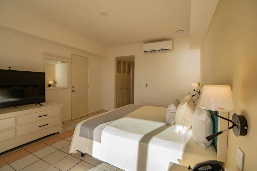 Sunset Palace Beach Hotel 12/51