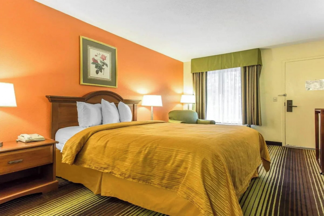 Townhouse Winston Salem - University 19/27