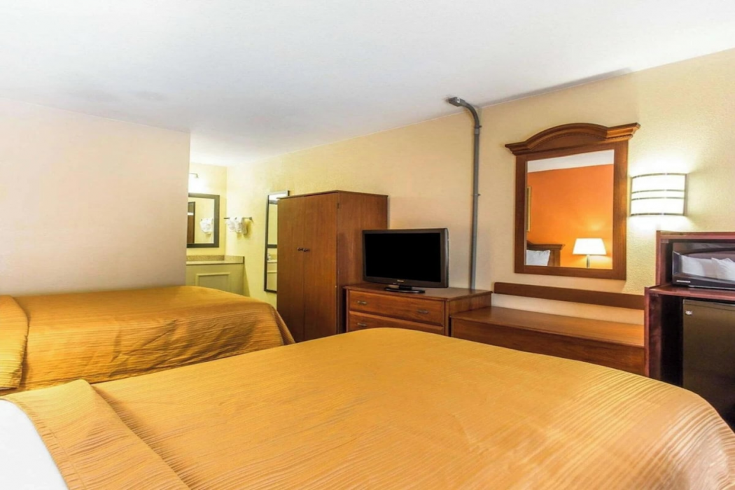 Townhouse Winston Salem - University 15/27
