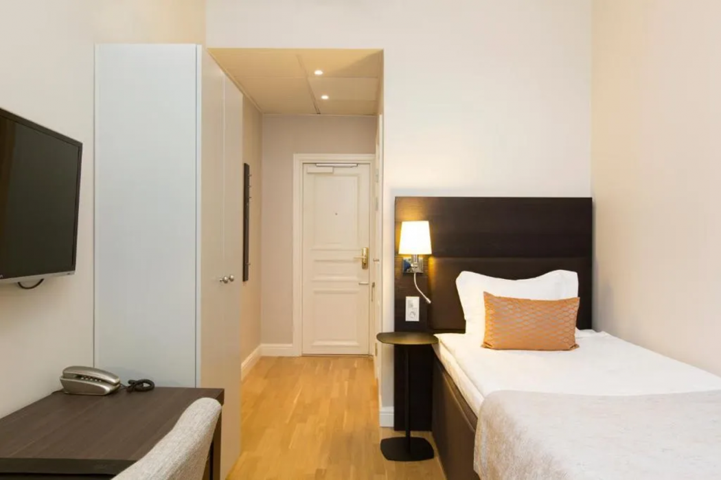 Elite Hotel Adlon 10/28