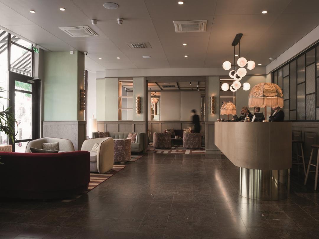 Elite Hotel Adlon 7/28