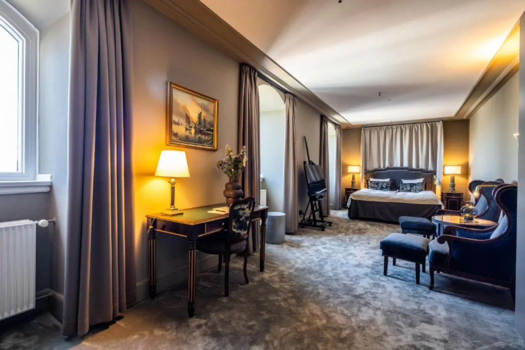 Hotel Royal 25/66
