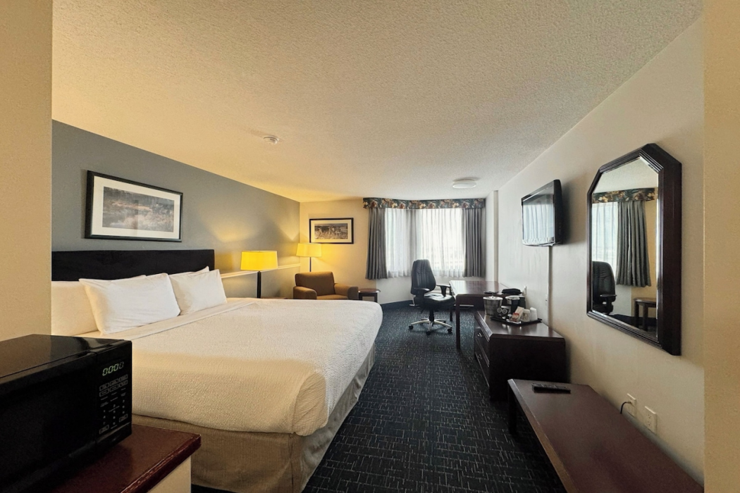 Divya Sutra Plaza and Conference Centre Calgary Airport 7/20