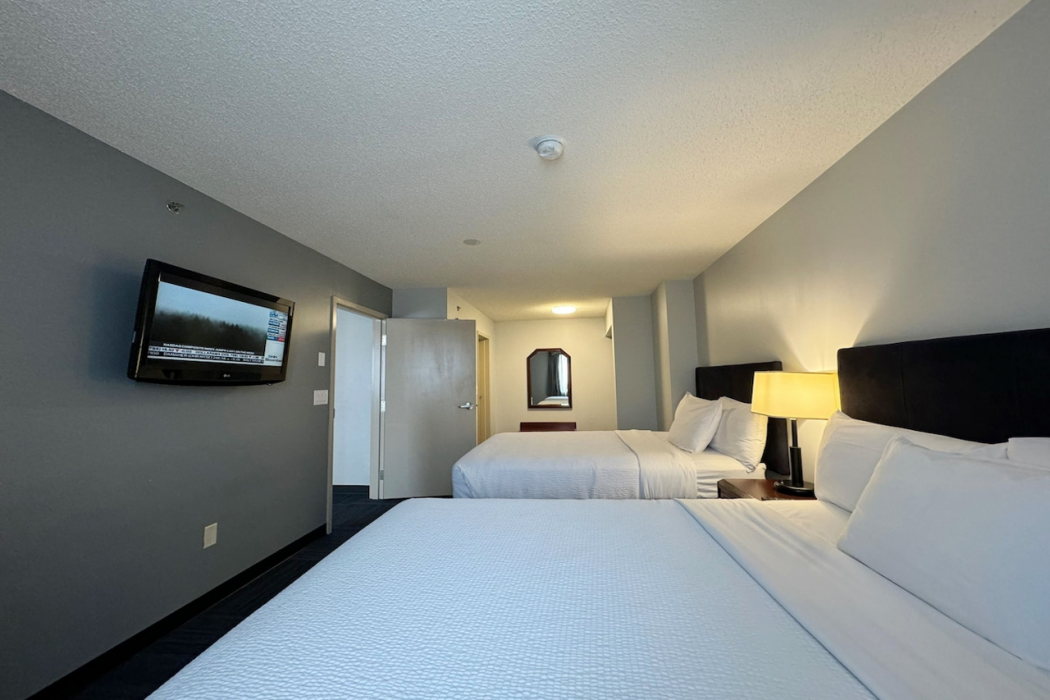 Divya Sutra Plaza and Conference Centre Calgary Airport 8/20