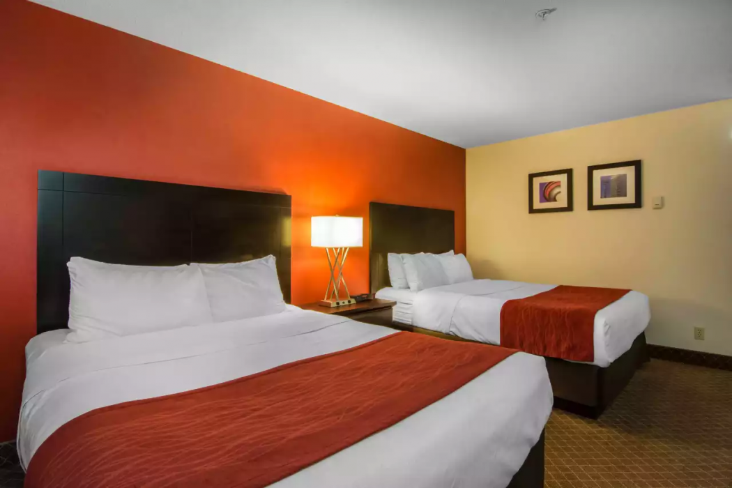 Comfort Inn & Suites Calgary Airport - South 7/36