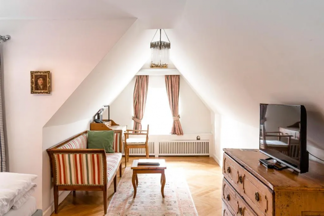 Schlossberghotel - Das Kunsthotel 14/64