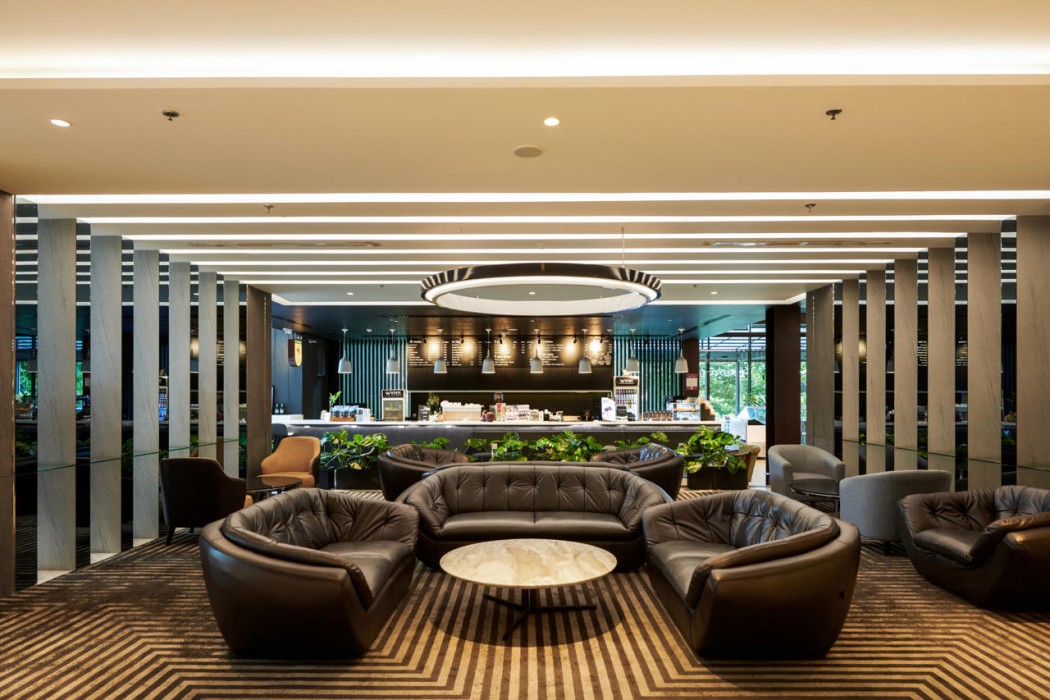 TK. Palace Hotel & Convention Bangkok 126/160