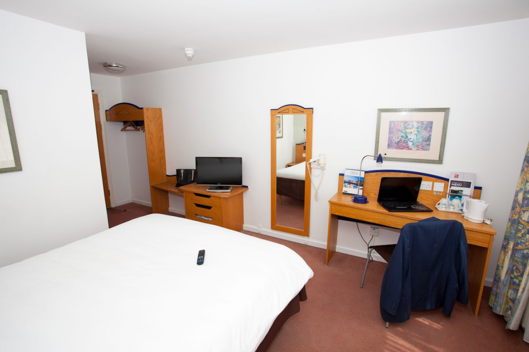 Cardiff Gate International Business Park 7/33