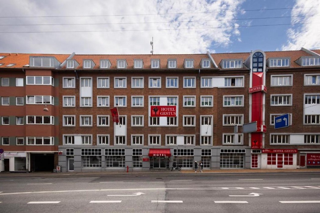 Milling Hotel Gestus 2/18