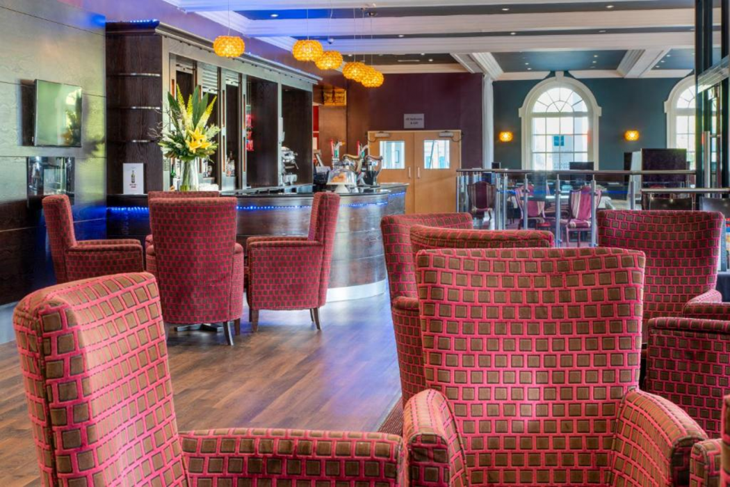 London Croydon Aerodrome Hotel by Sunday 19/29