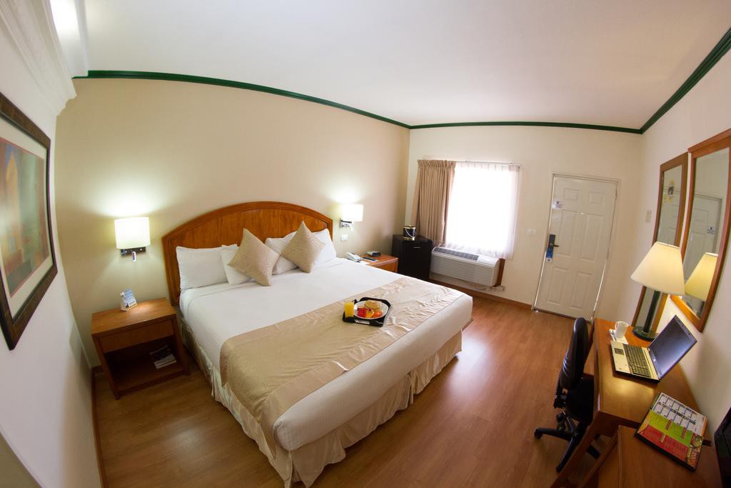 Comfort Inn Monclova 12/31