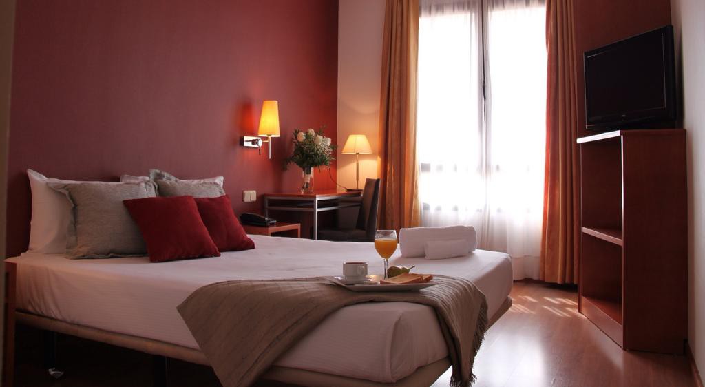 Husa Via Madrid 10/30