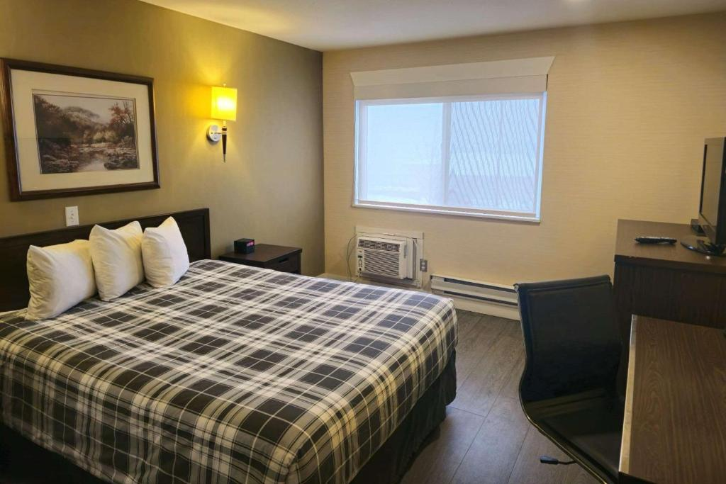 Rodeway Inn & Suites Kamloops 4/13