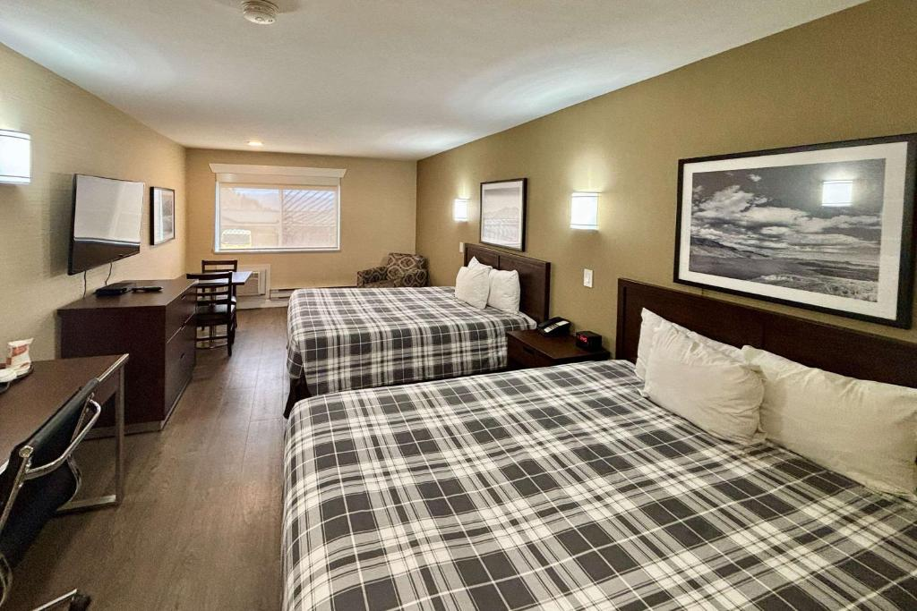 Rodeway Inn & Suites Kamloops 3/13