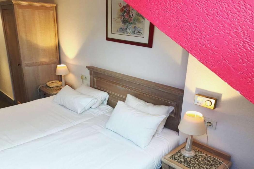 Brit Hotel Aux Sacres - Reims Centre 7/51