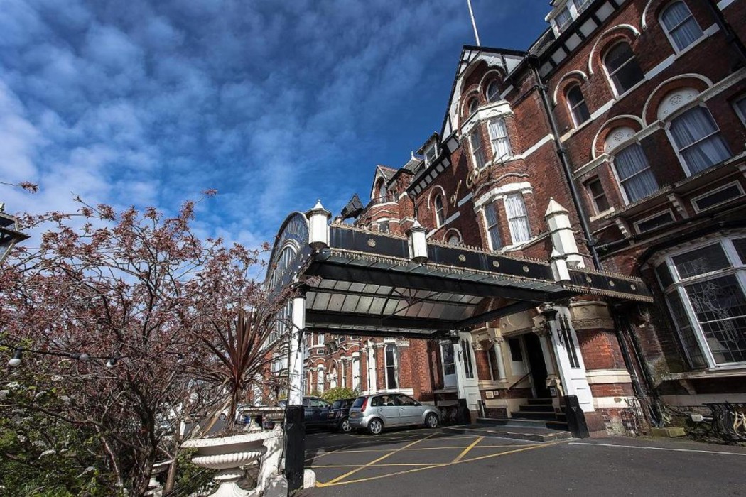 Prince of Wales Hotel Southport 1/62