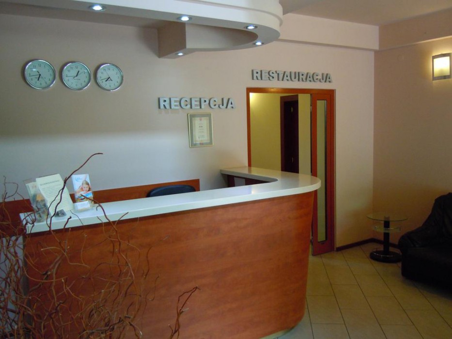 Hotel Eva 8/61