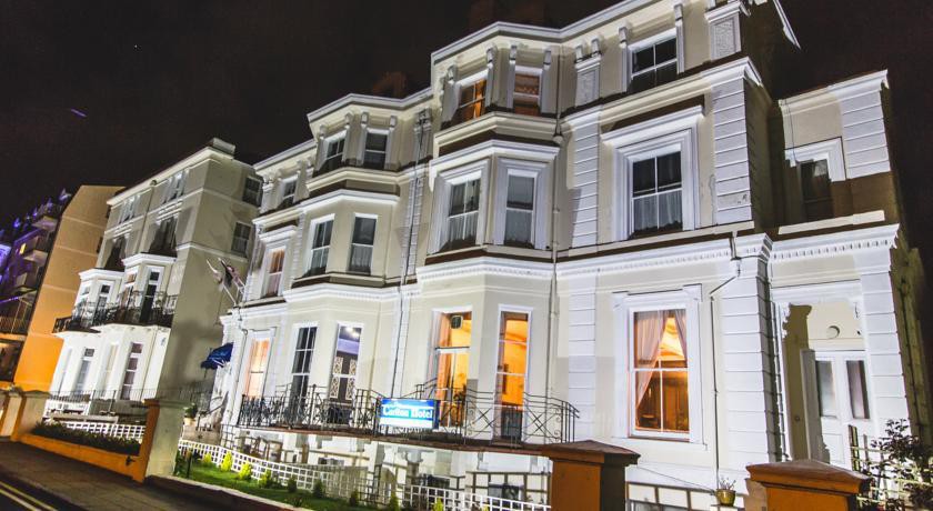 The Carlton Hotel 2/56