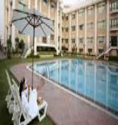 HOLIDAY REGENCY 18/25