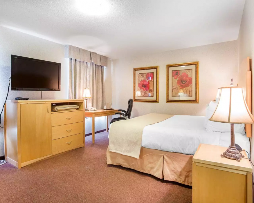 Quality Inn and Suites Lethbridge East 20/52