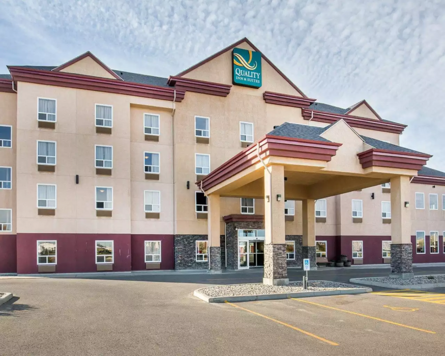 Quality Inn and Suites Lethbridge East 2/52